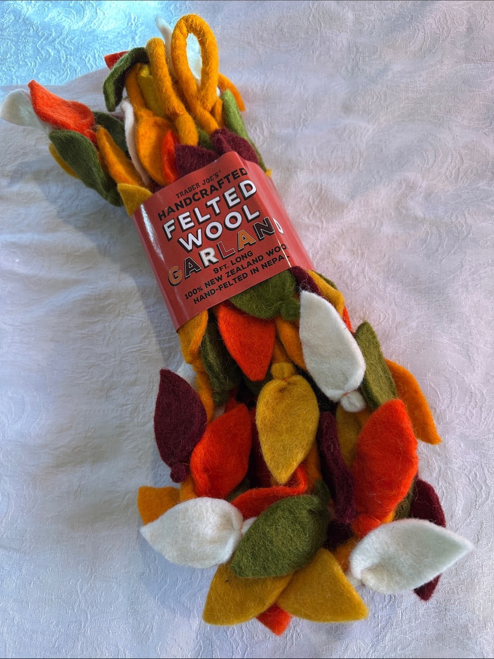 Trader Joes Felted Wool Fall Leaf Garland 9 Ft Autumn Thanksgiving